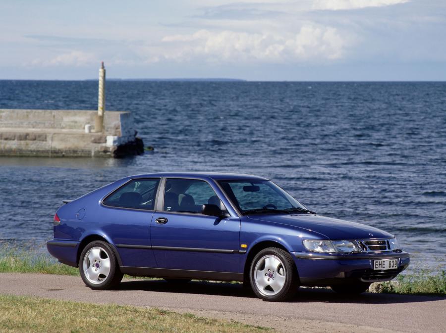  Saab 900 SE Turbo Coupe 1993 года  (фото 12 из 29)